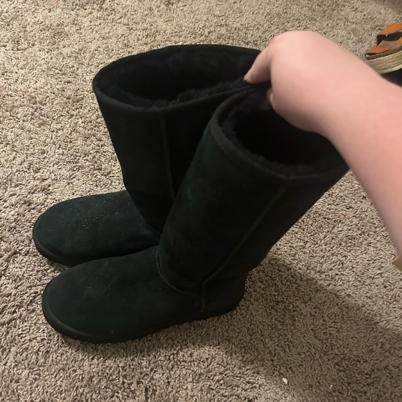 Classic Tall Ugg Boots - Picture 2 of 3